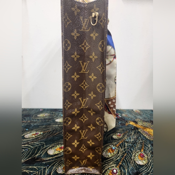 Louis Vuitton Sac Plat Bag - Picture 10 of 16